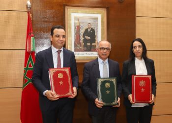 توقيع اتفاقية شراكة لأحداث ملاعب القرب بجهة كلميم واد نون