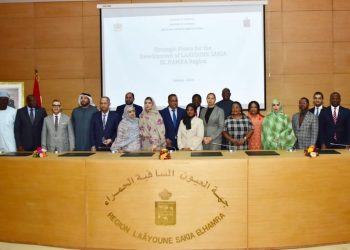 وفد من السفراء الممثلين الدائمين لدى مكتب الأمم المتحدة بجنيف يطلع على مظاهر التنمية والتطوربجهة العيون-الساقية الحمراء