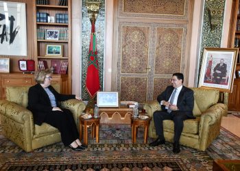 جددت مساعدة وزير الخارجية الأمريكية لشؤون الشرق الأوسط، باربرا ليف، اليوم الجمعة بالرباط، تأكيد دعم الولايات المتحدة الأمريكية للمبادرة المغربية للحكم الذاتي، كحل جدي وموثوق به وواقعي لقضية الصحراء المغربية.