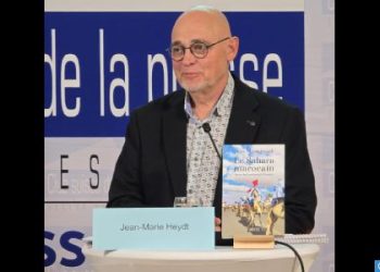 كتاب "الصحراء المغربية، أرض النور والمستقبل" للمؤلف جان ماري هيدت