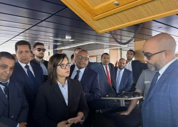 الداخلة.. السيدة الدريوش تقوم بزيارة للمنطقة الجديدة المخصصة لتفريغ مصطادات السفن المجهزة بتقنيات المياه المبردة (RSW)