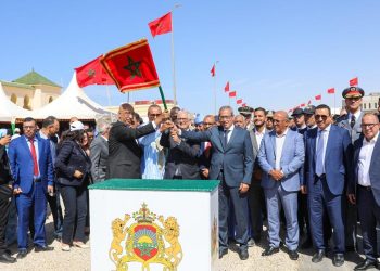 جهة الداخلة - وادي الذهب .. السيد بركة يعطي انطلاقة مشاريع ويط لع على تقدم تنفيذ برامج مهيكلة