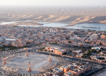 العيون-الساقية الحمراء