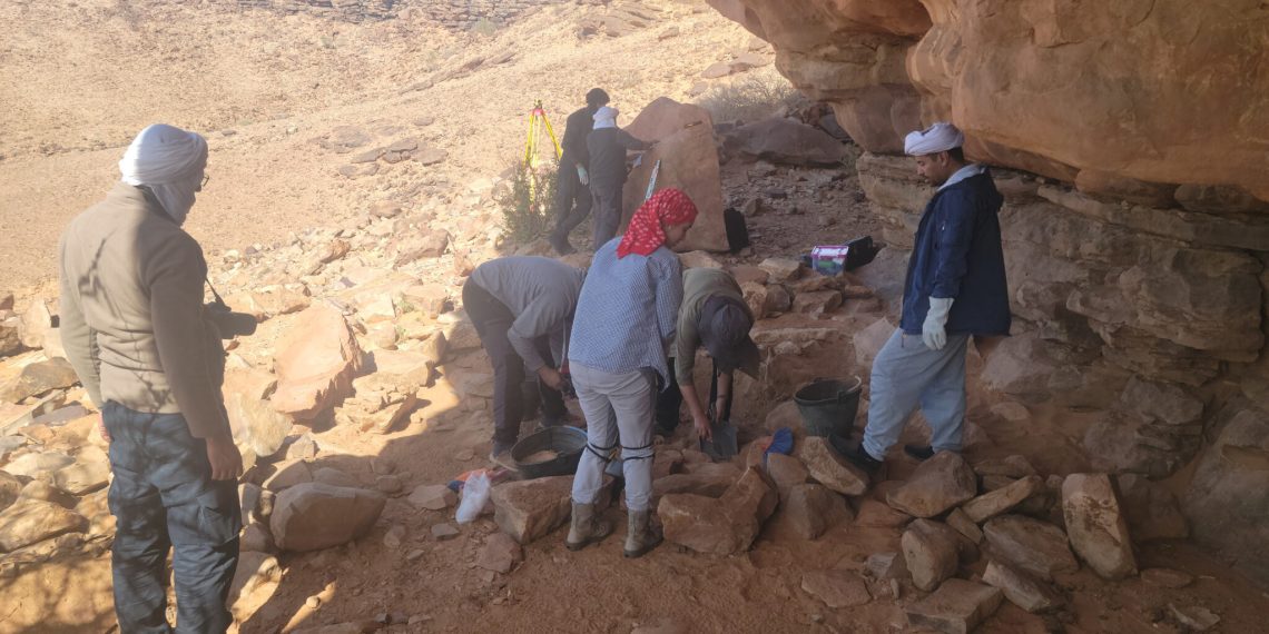 السمارة .. بعثة أثرية مغربية تكشف عن معطيات علمية غير مسبوقة بموقع "خنكة اكسات" بجماعة اجديرية